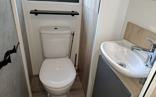 Rapidhome Bahiana de 2023, 45 m² , tout équipé Vues sur le lac