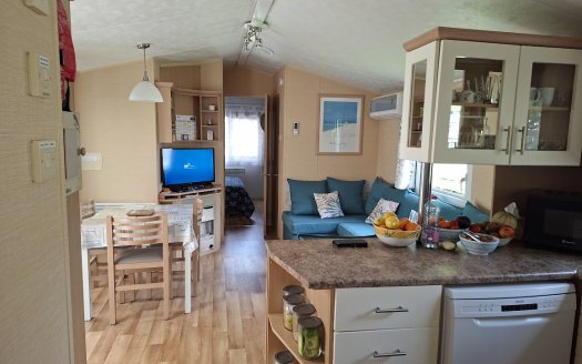DISPONIBLE FIN SEPTEMBRE WILLERBY Villa de luxe , 2 chambres 2 salle d’eau