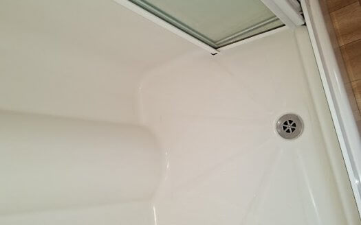 DISPONIBLE FIN SEPTEMBRE WILLERBY Villa de luxe , 2 chambres 2 salle d’eau