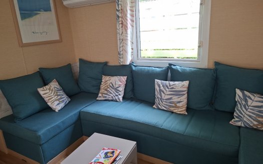 DISPONIBLE FIN SEPTEMBRE WILLERBY Villa de luxe , 2 chambres 2 salle d’eau