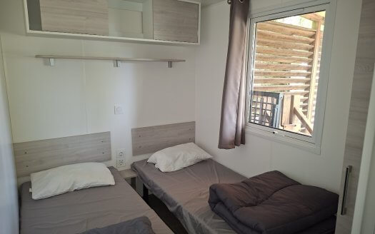 TRIGANO Evo 35 (coloris9 bois ) avec climatisation, terrasse, lave vaisselle